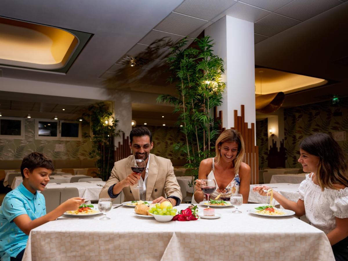 Hotel Leonardo Da Vinci Limone sul Garda Exterior foto
