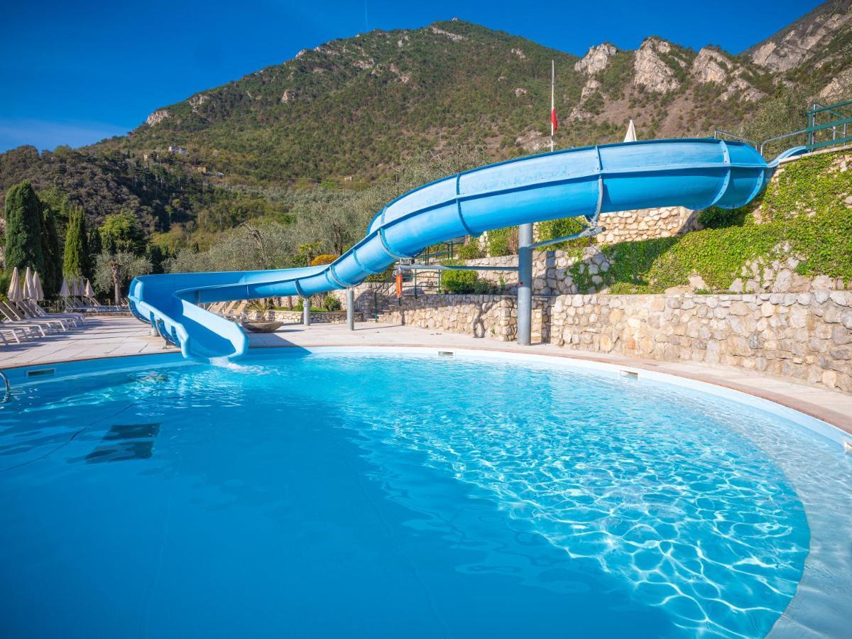 Hotel Leonardo Da Vinci Limone sul Garda Exterior foto